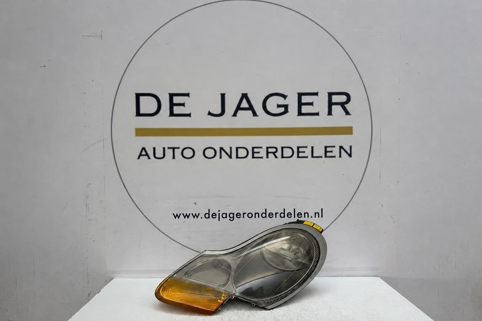 Porsche Boxster 986 Koplamp links 98663103107, Auto-onderdelen, Gebruikt, Porscheplatz 1
70435  Stuttgart, DE, Porsche, Info@porsche.de