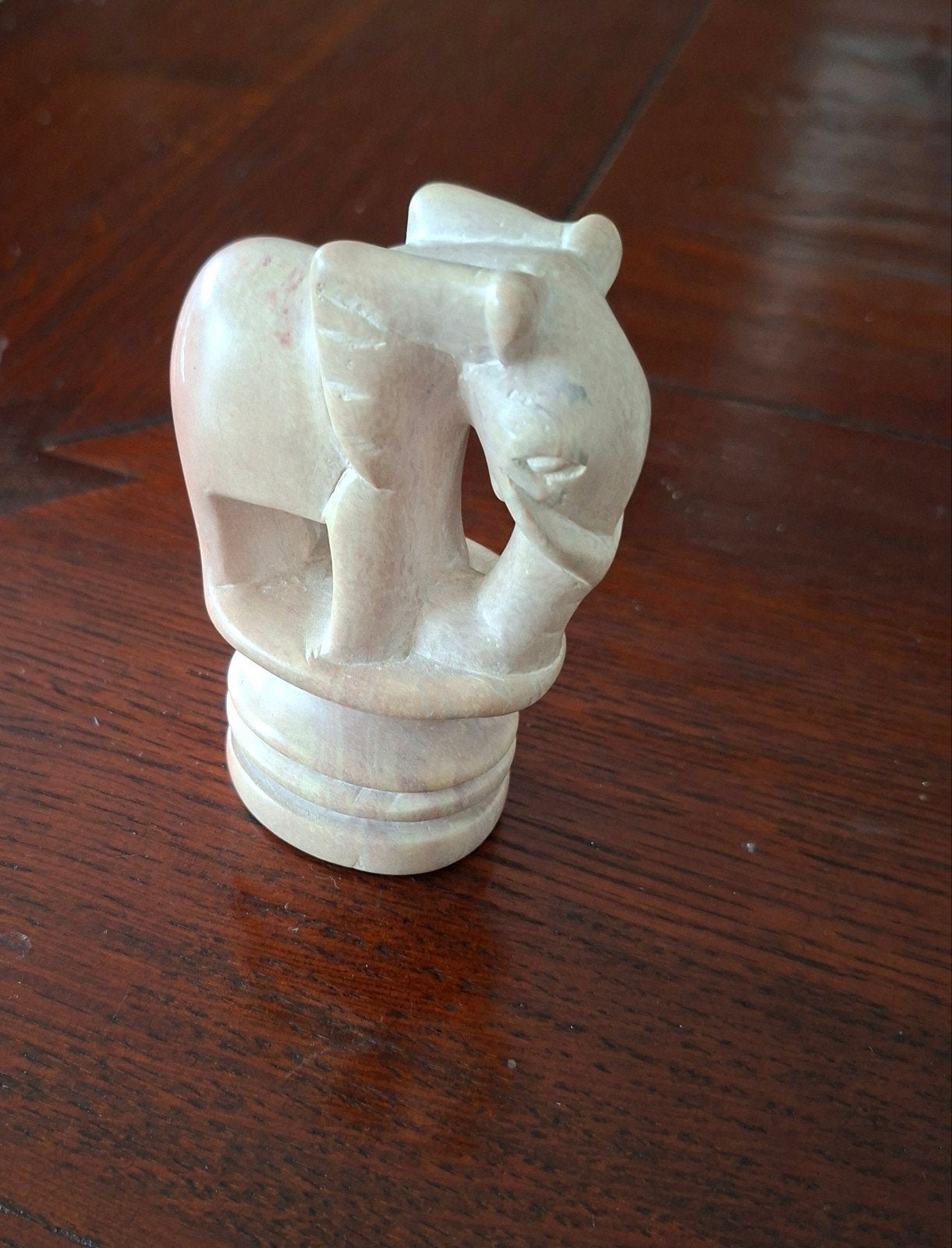 Unieke olifant sculptuur van steen, Antiek en Kunst, Minder dan 20 cm, Ophalen of Verzenden, Steen of Keramiek, Beeld