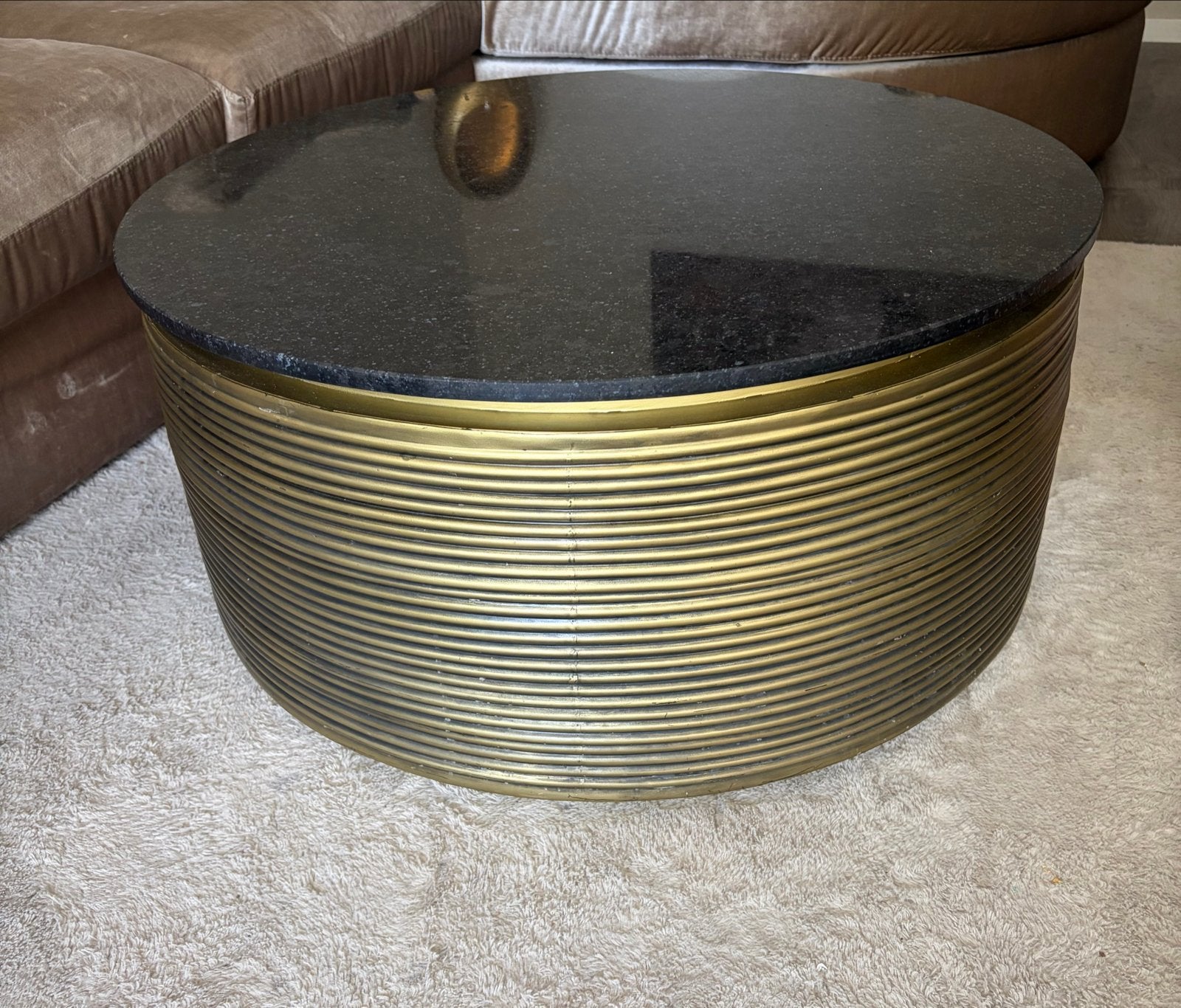 HSM Collection Salontafel Marmer Zwart/Goud Ø80x40cm, Huis en Inrichting, Tafels | Salontafels, Ophalen, Rond, 50 tot 100 cm, Zo goed als nieuw