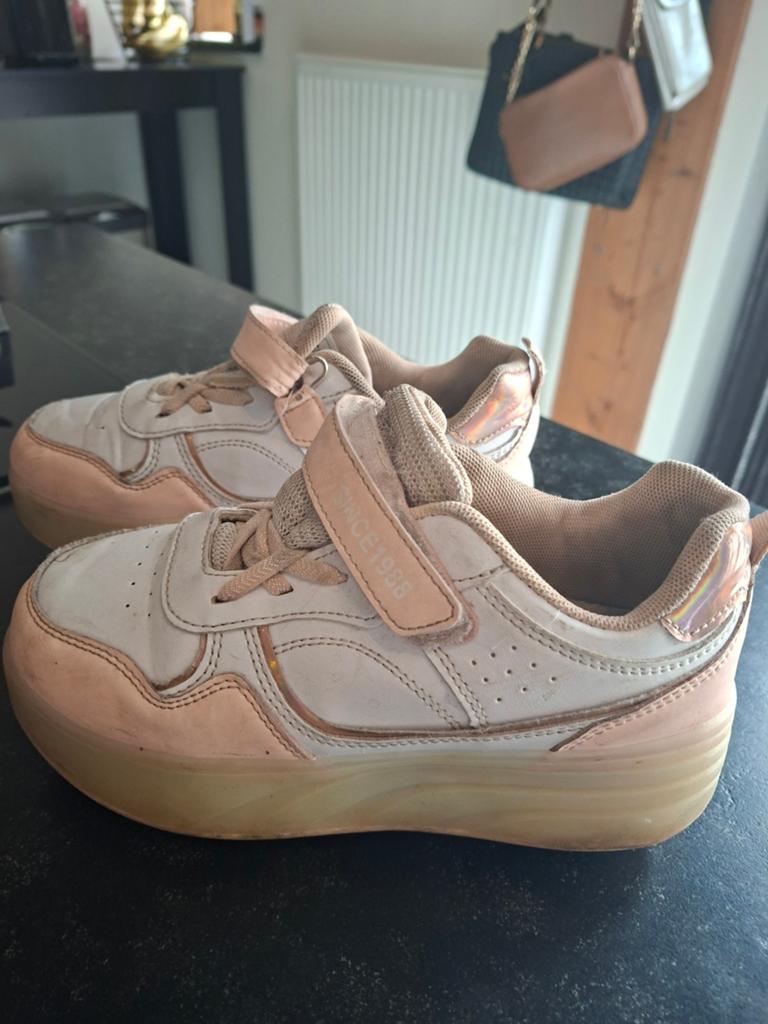 Heelys schoenen rollerschoenen, Ophalen of Verzenden