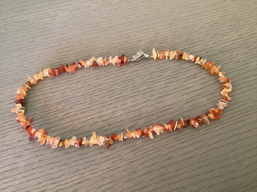 Mooie ketting met zilveren slotje, nieuw, Sieraden, Tassen en Uiterlijk, Kettingen, Nieuw, Ophalen of Verzenden, Steen of Mineraal