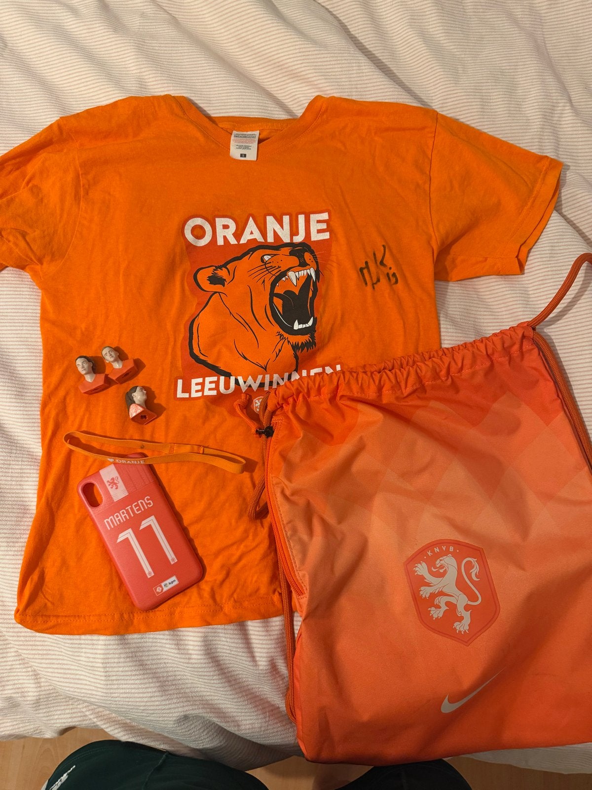 Oranje Leeuwinnen Fanpakket: T-shirt, tas, telefoonhoesje, Oranje, Ophalen of Verzenden, Zo goed als nieuw, Korte mouw