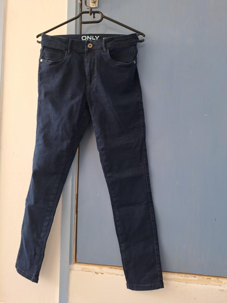 Only petite  jeans donkerblauw maat L28, Ophalen of Verzenden, Zo goed als nieuw, Blauw, W30 - W32 (confectie 38/40)