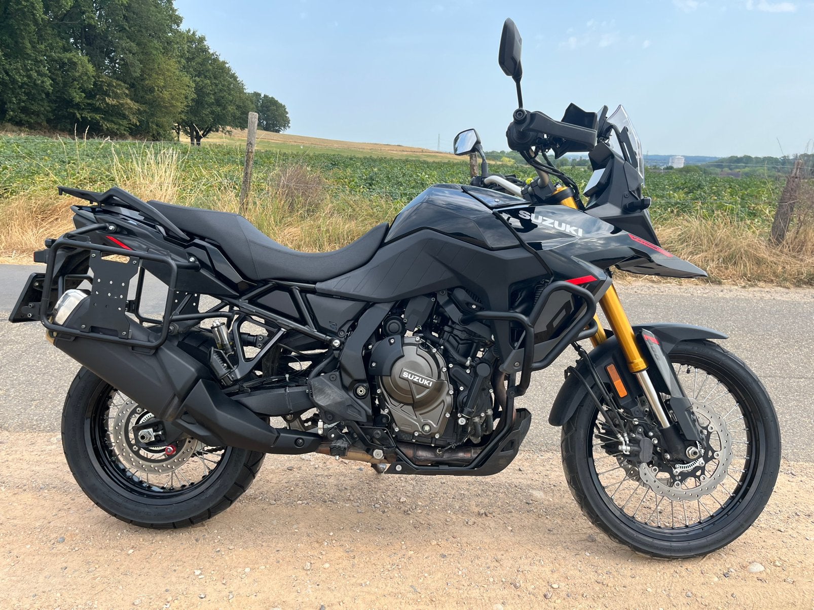 Suzuki V-Strom 800DE, 2 cilinders, Traction Control, Motorrijbewijs A, Gebruikt
