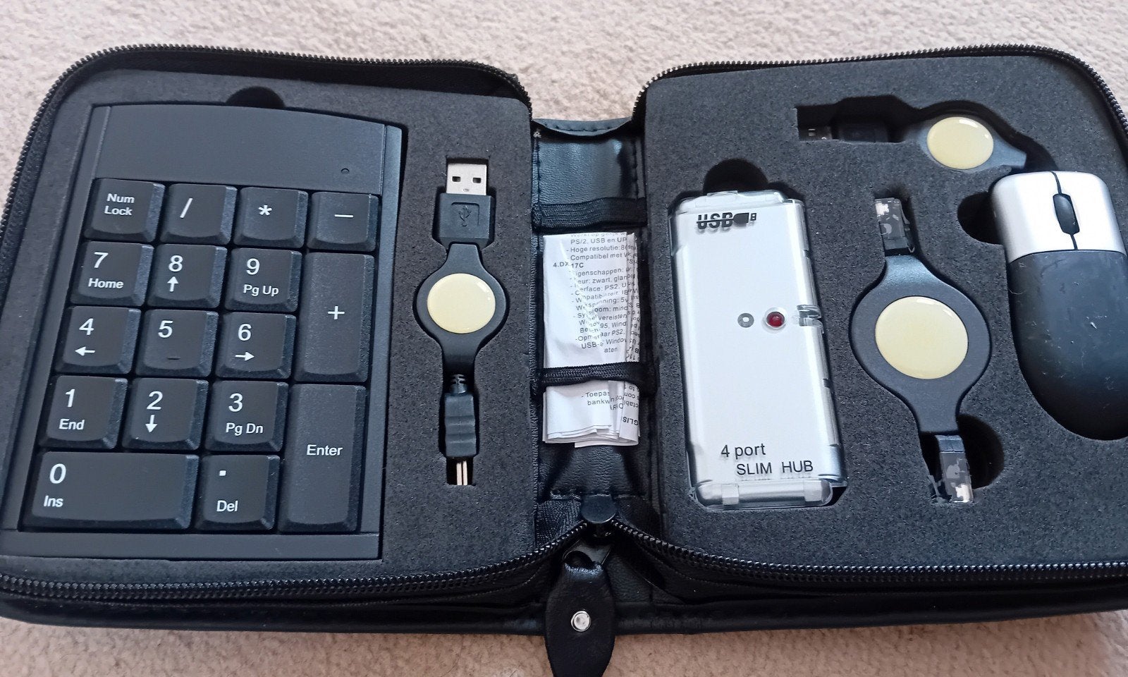 Minimuis enz in hoes op usb, Ophalen of Verzenden, Nieuw, Bedraad