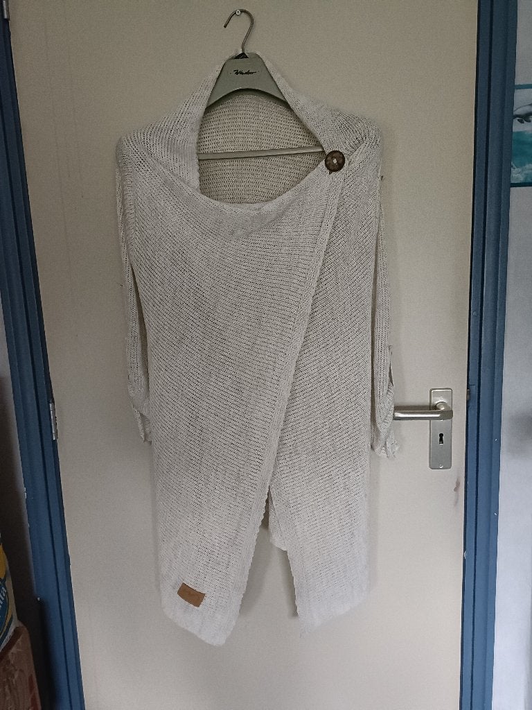 Een crème driekwart vest met lange/driekwart mouwen., Overige kleuren, Maat 46/48 (XL) of groter, Ophalen of Verzenden, Zo goed als nieuw