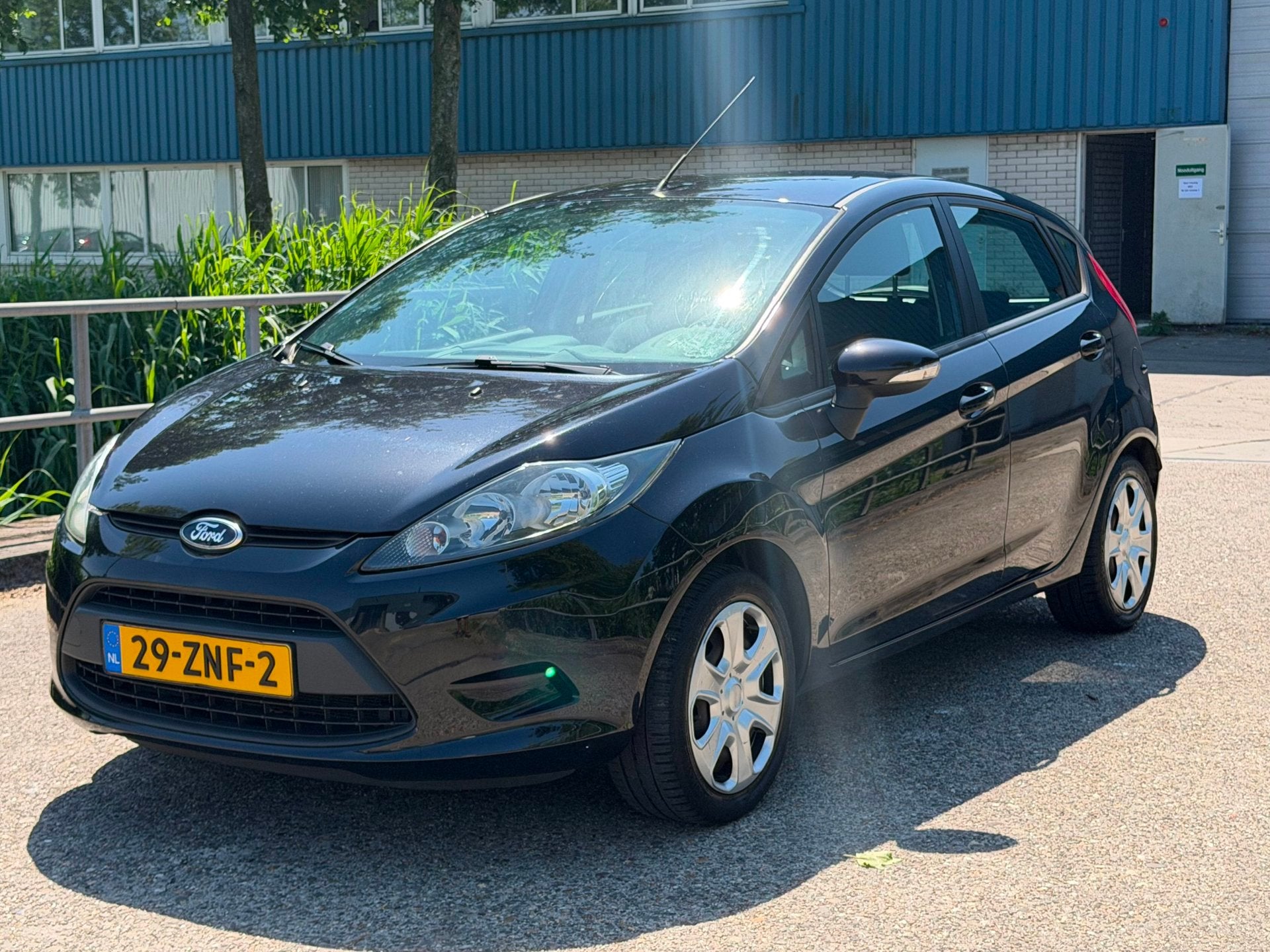 Ford Fiesta 1.25 Champion 5DRS Airco! 93.600 KM NAP! 1 jaar, Voorwielaandrijving, Euro 5, 1242 cc, 4 cilinders