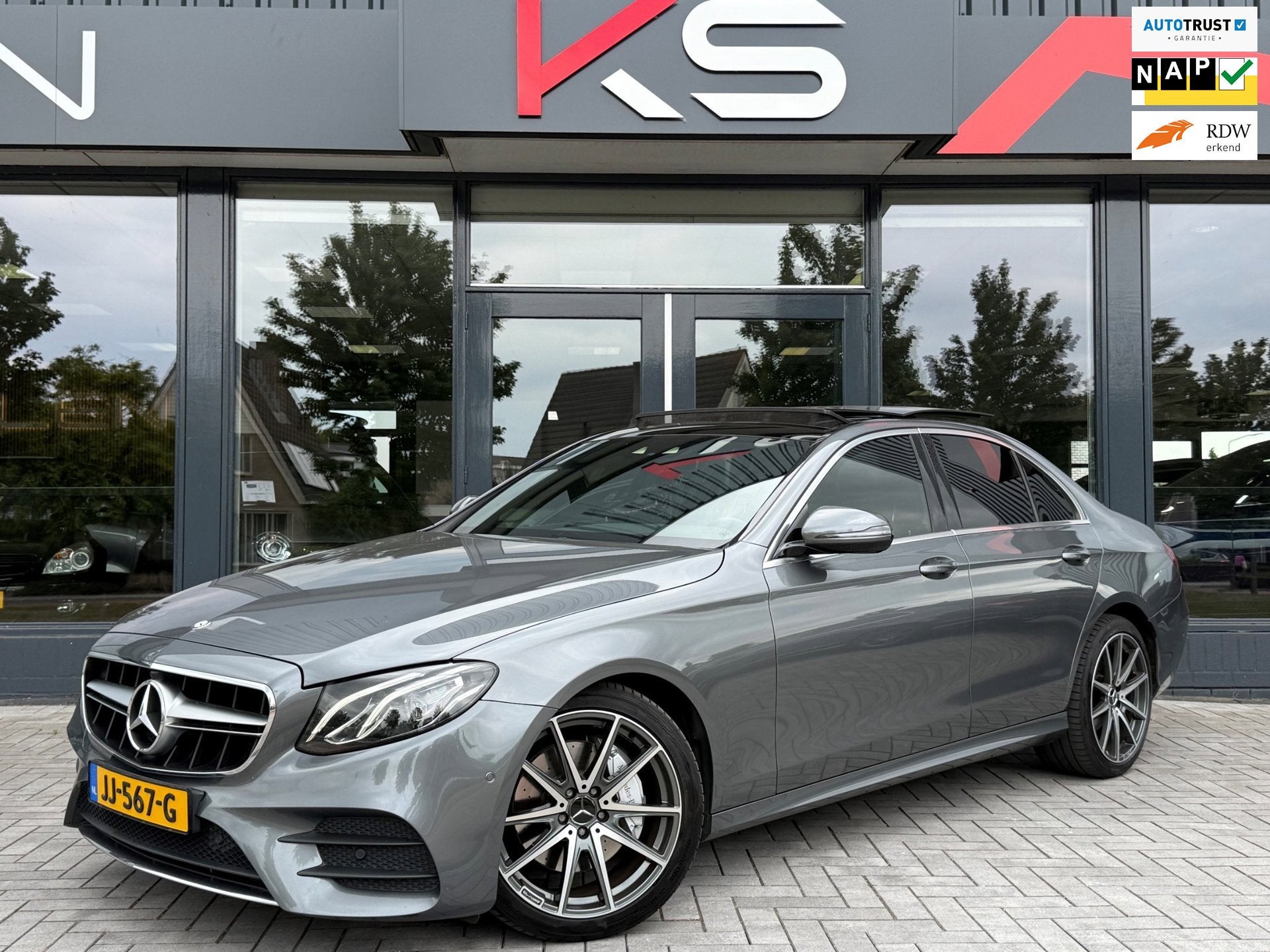 Mercedes-Benz E-klasse 200 AMG Pano Widescreen Ambiente Hud, Automaat, Automatische klimaatregeling, Gebruikt, 4 cilinders