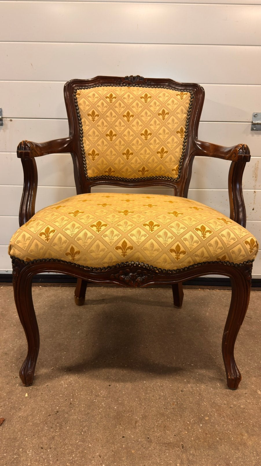 Klassieke Louis XV fauteuil | Massief hout |, Ophalen