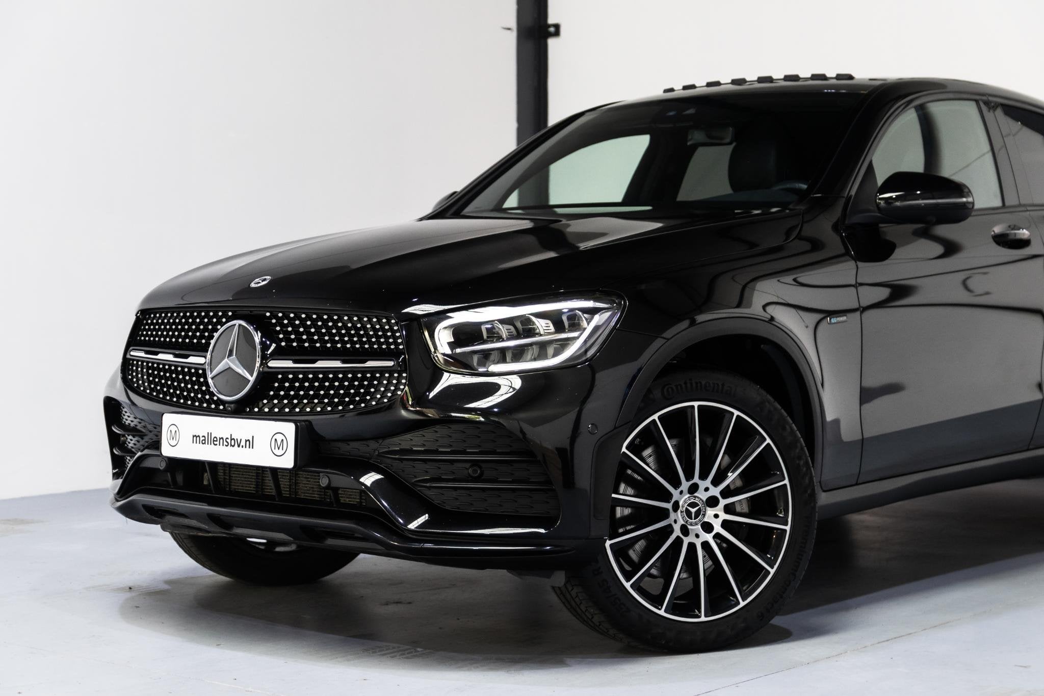 Mercedes-Benz GLC-klasse Coupé 300e 4MATIC AMG/360/LEDER/CA, Auto's, Automaat, 1940 kg, 14 kWh, Gebruikt