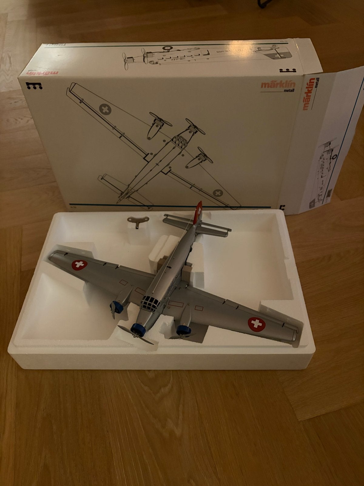 Marklin metalen vliegtuig model 19801 nieuw in doos, Overige merken, Nieuw, Ophalen of Verzenden, Groter dan 1:72