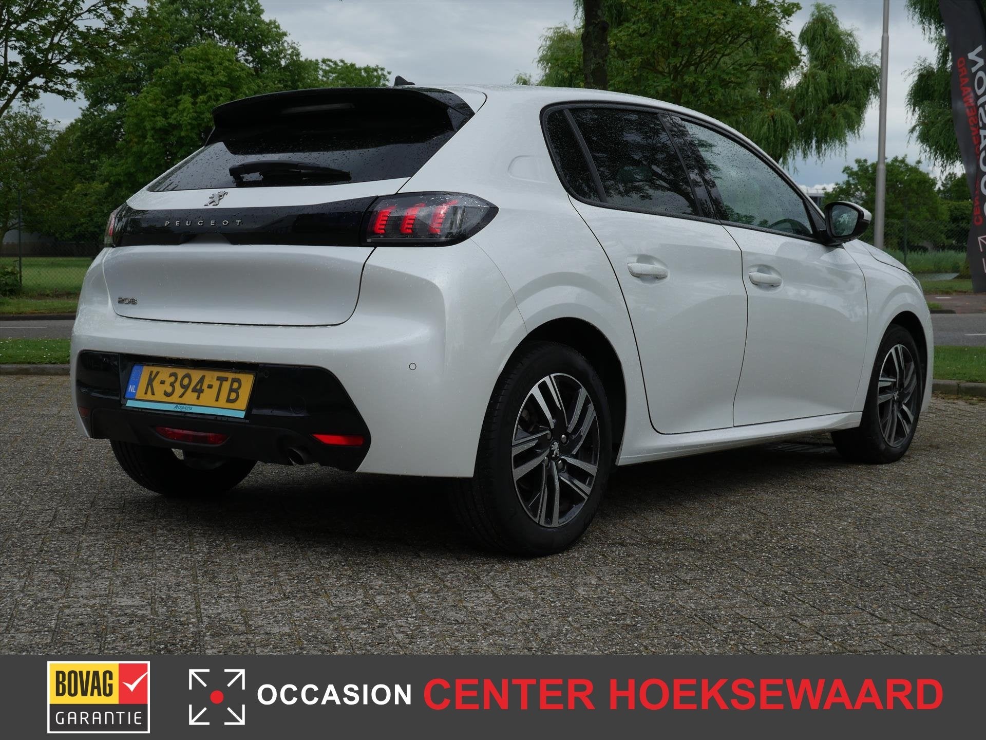 PEUGEOT 208 1.2 PureTech 100pk Allure Pack | Carplay | Keyle, Auto's, Peugeot, 12 maanden, 101 pk, Gebruikt, Leder en Stof