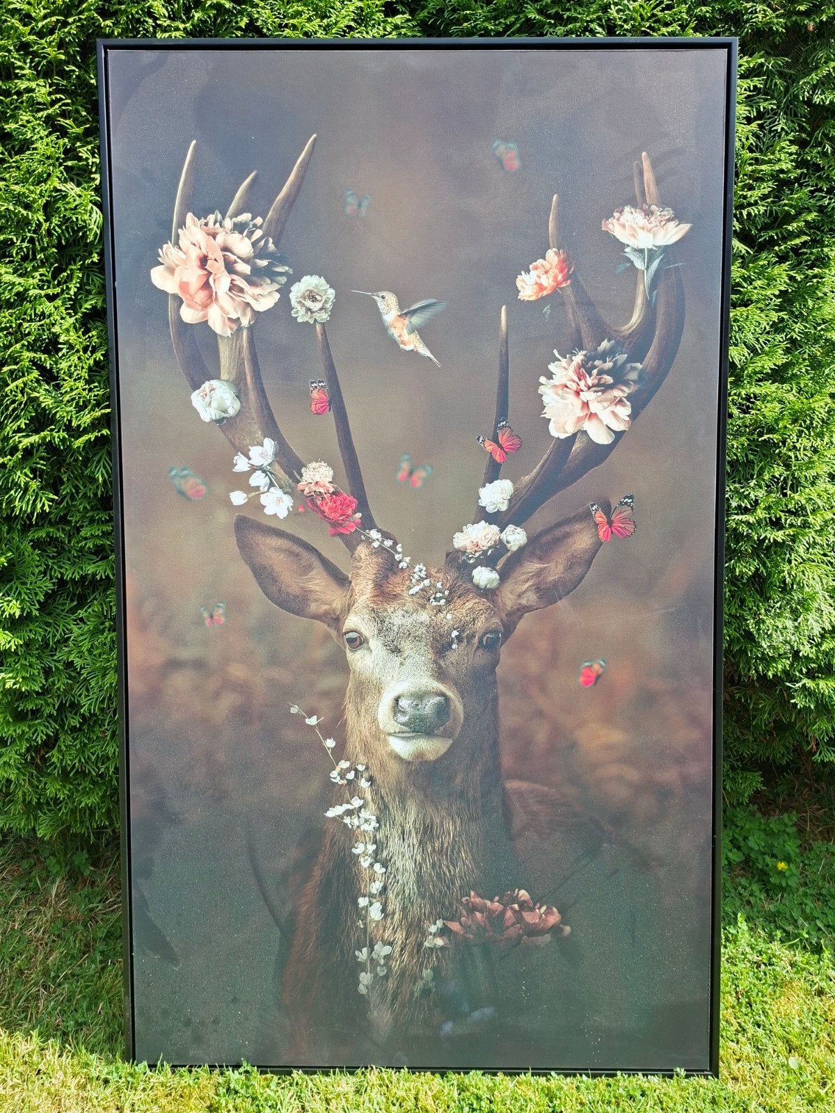 Hert met bloemen op canvas., Ophalen