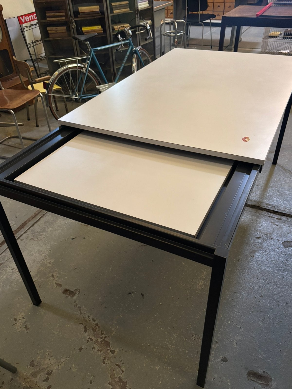 Vintage Gispen telescoop tafel, Huis en Inrichting, Ophalen, Gebruikt, 50 tot 100 cm, Vijf personen of meer