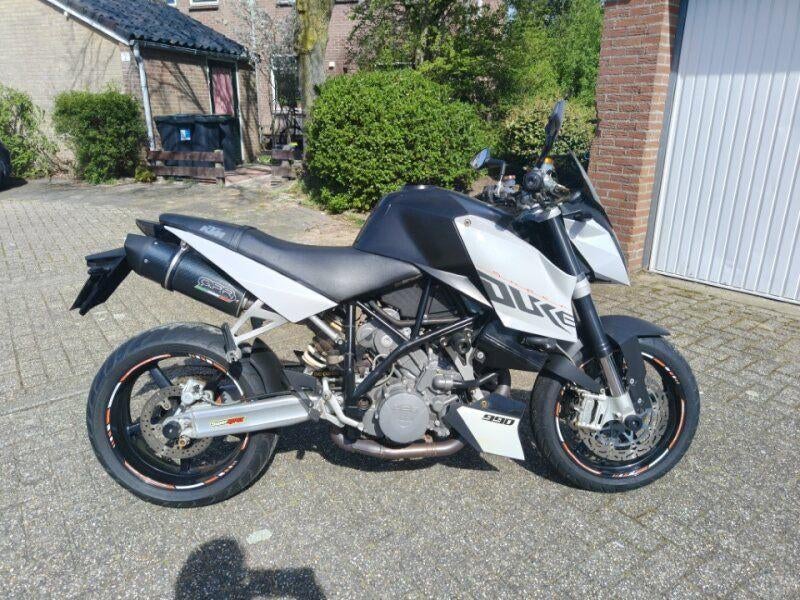 KTM 990 Superduke 2007 wit, Motoren, Motoren | KTM, Bedrijf, Naked bike, meer dan 35 kW, 2 cilinders, Motorrijbewijs A, LED Verlichting