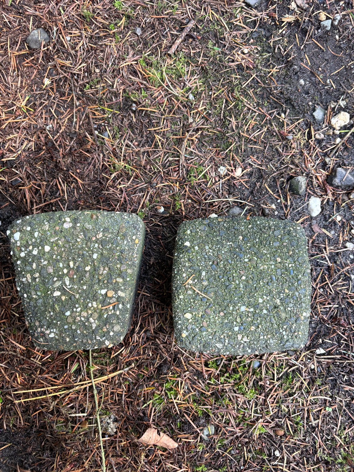 Gratis af te halen, betonklinkers/copplestones/stenen, Tuin en Terras, Tegels en Klinkers, Ophalen, Gebruikt, Overige typen