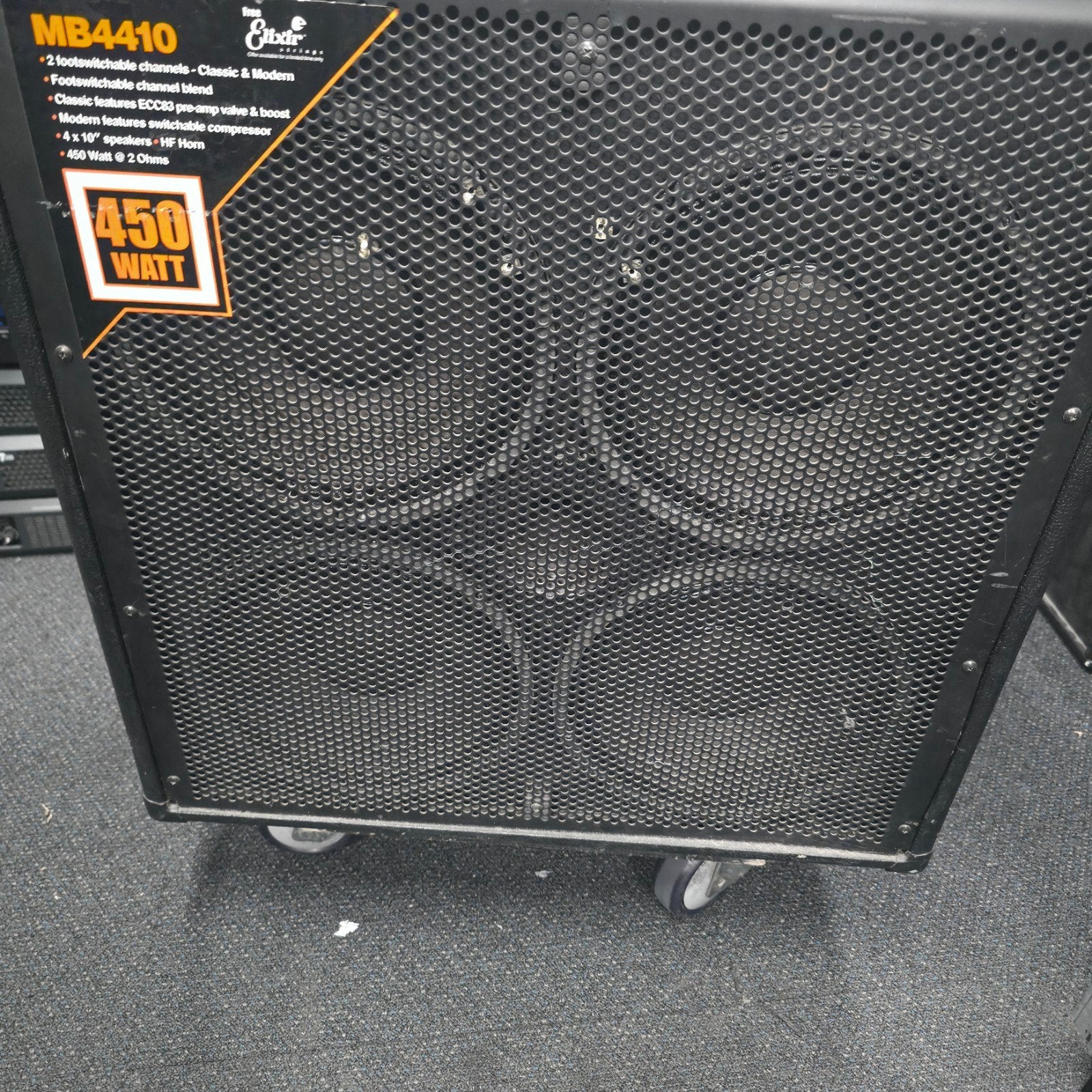MARSHALL MB4410 4 x 10 inch bass speaker



MARSHALL MB 4410, Ophalen, Overige merken