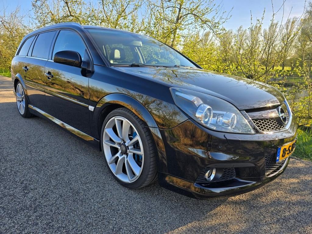 Opel Vectra 2.8 V6 OPC St.wgn 2007 Zwart, Auto's, Opel, 1800 kg, Zwart, Xenon verlichting, Stationwagon