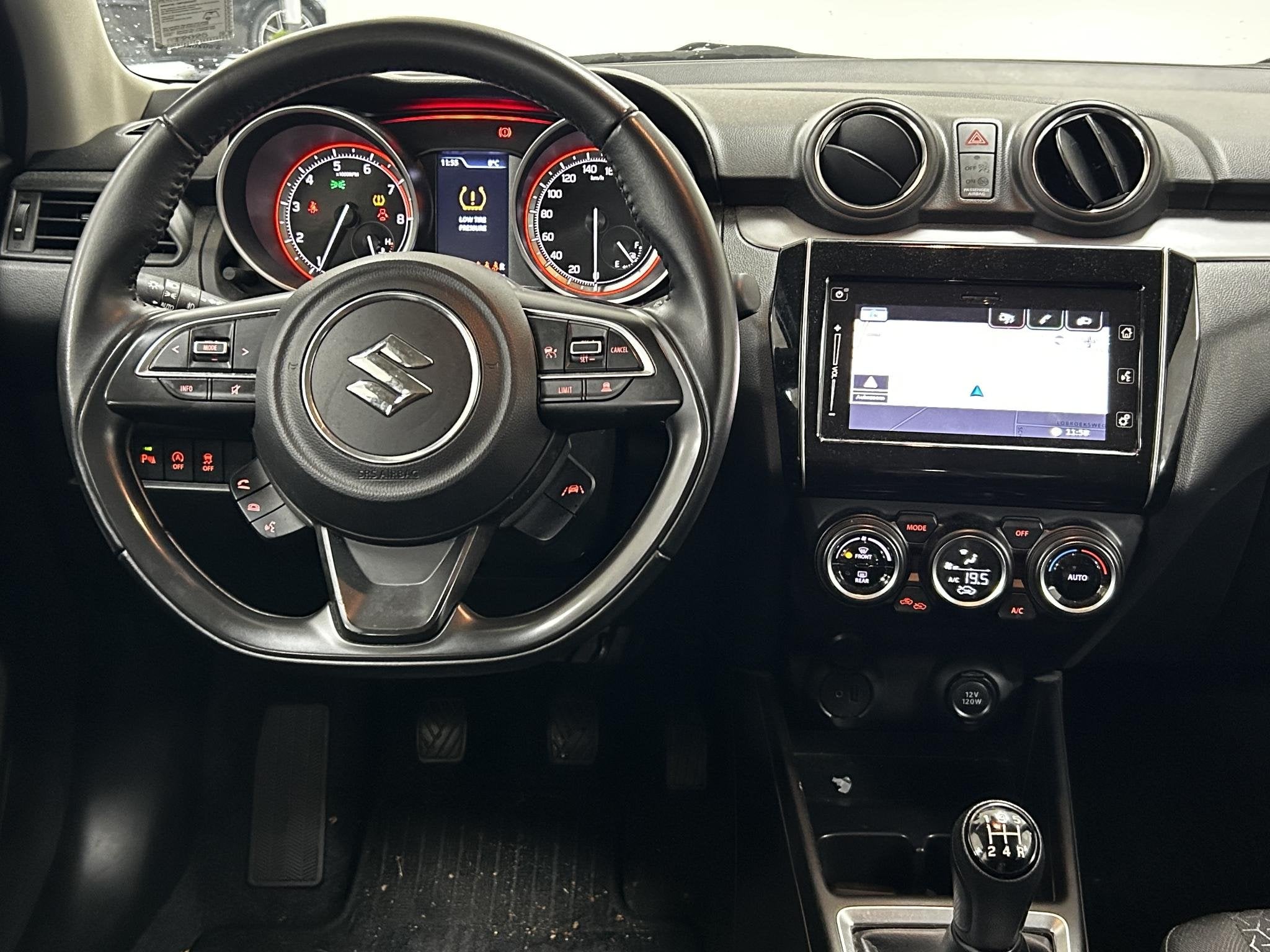 Suzuki Swift 1.2 Style Smart Hybrid NAVIGATIE | AFNEEMBARE T, Auto's, 83 pk, Stof, 4 cilinders, Met garantie (alle)