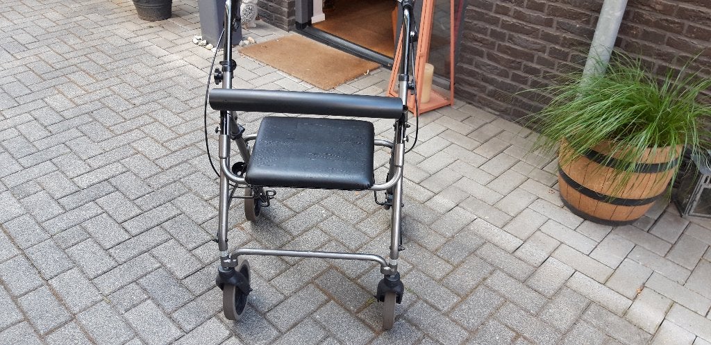 Te koop rollator, Ophalen, Opvouwbaar, Gebruikt