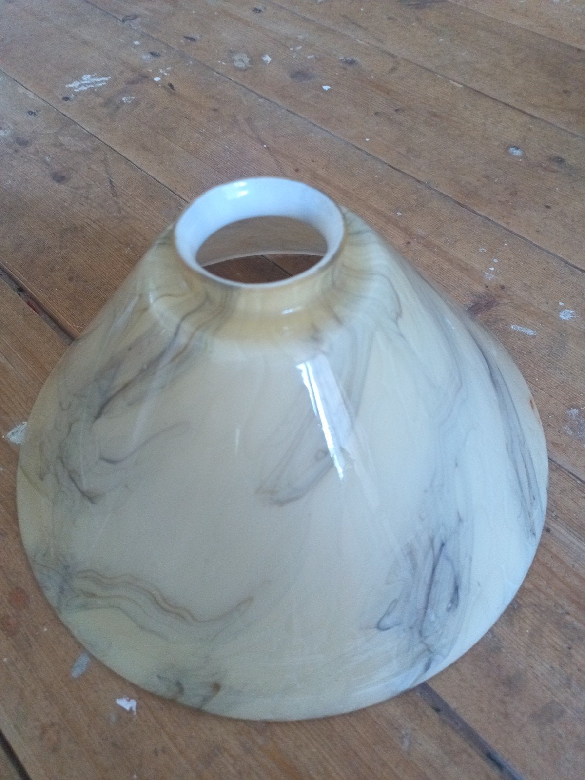 Vintage Lampenkap van gemarmerd glas, Huis en Inrichting, Lampen | Lampenkappen, Ophalen of Verzenden, Geel, Glas
