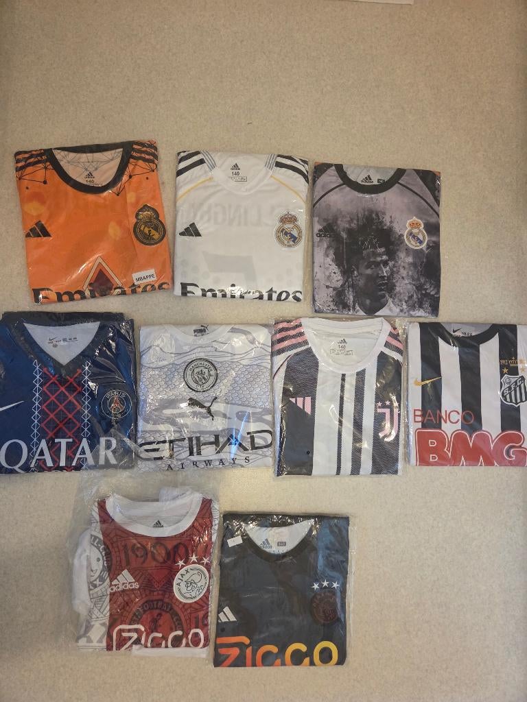 Voetbalpakje kind maat 140, Maat XS of kleiner, Verzenden, Nieuw, Set