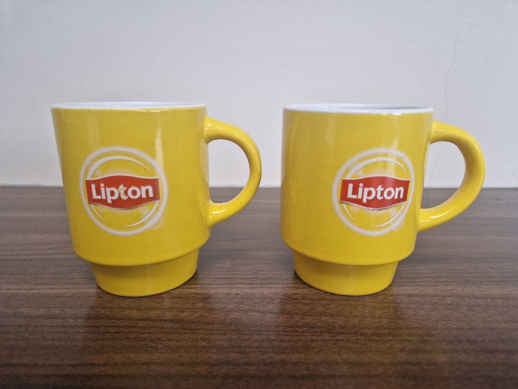 2 LIPTON theemokken / bekers, Ophalen of Verzenden, Zo goed als nieuw, Overige stijlen, Kop(pen) en/of Schotel(s)