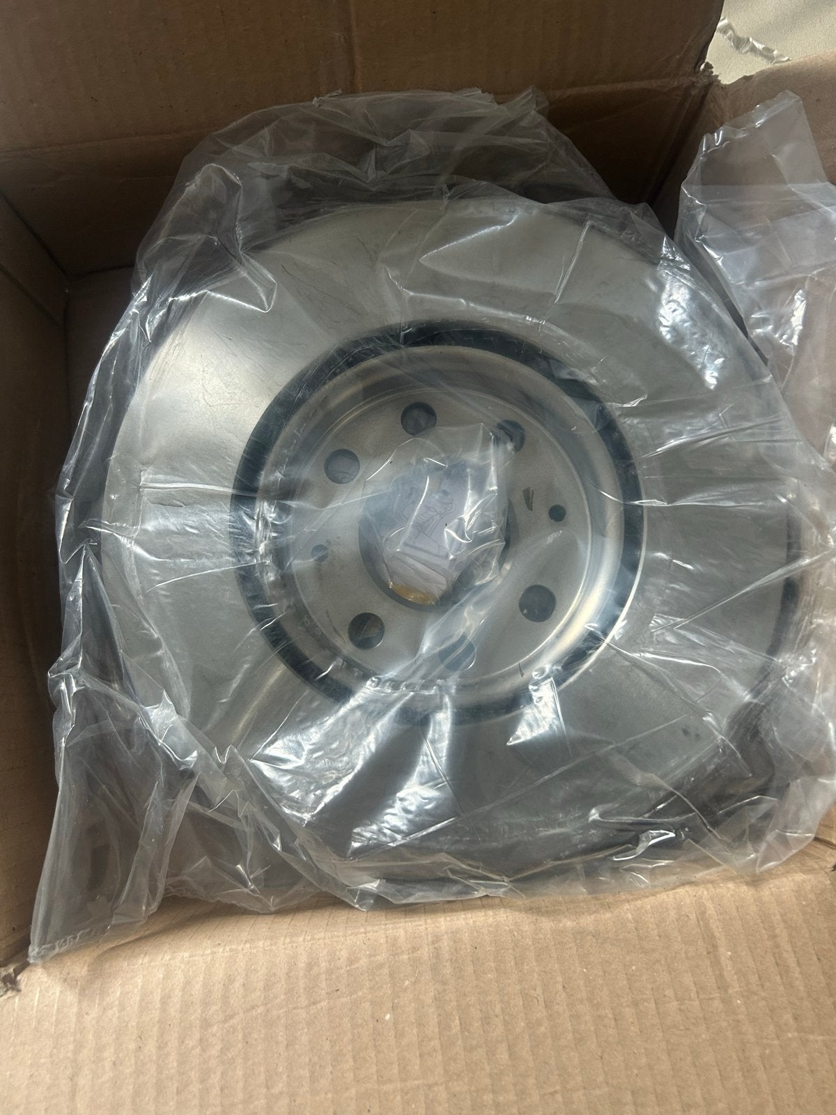 Nieuwe remschijven remblokken opel corsa 2010/2014, Ophalen of Verzenden, Nieuw