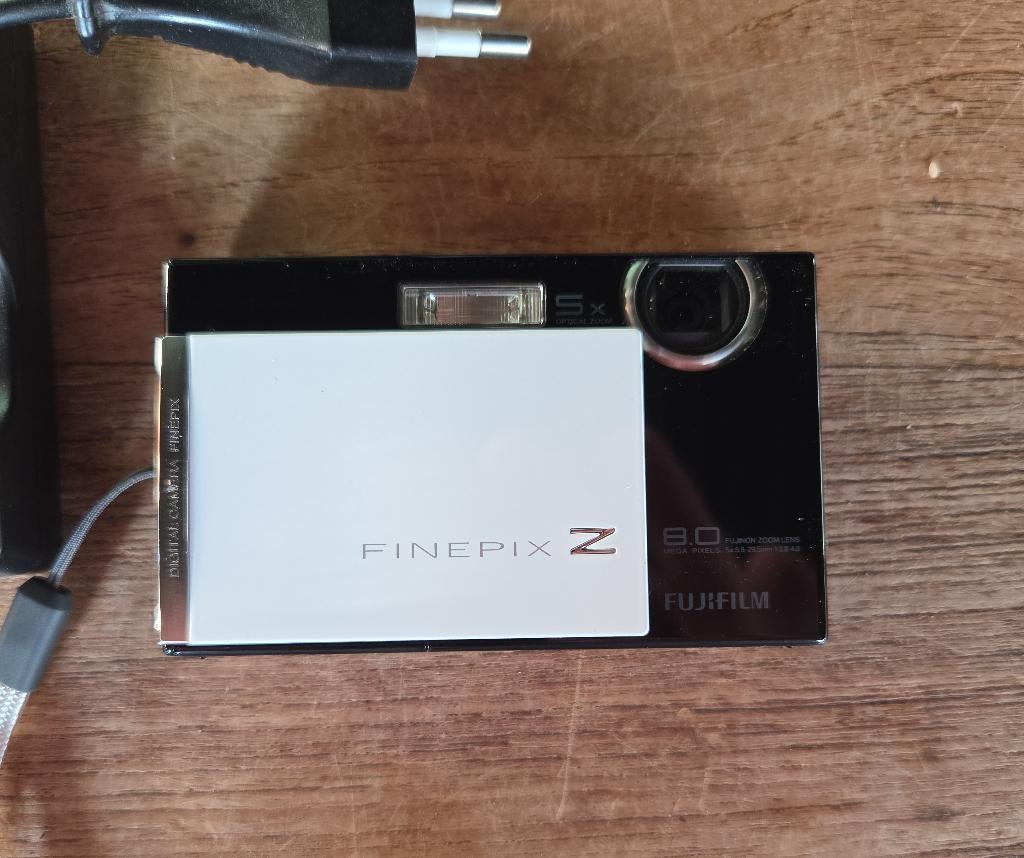 Fujifilm FinePix Z100fd, Compact, 8 Megapixel, Ophalen of Verzenden, Zo goed als nieuw