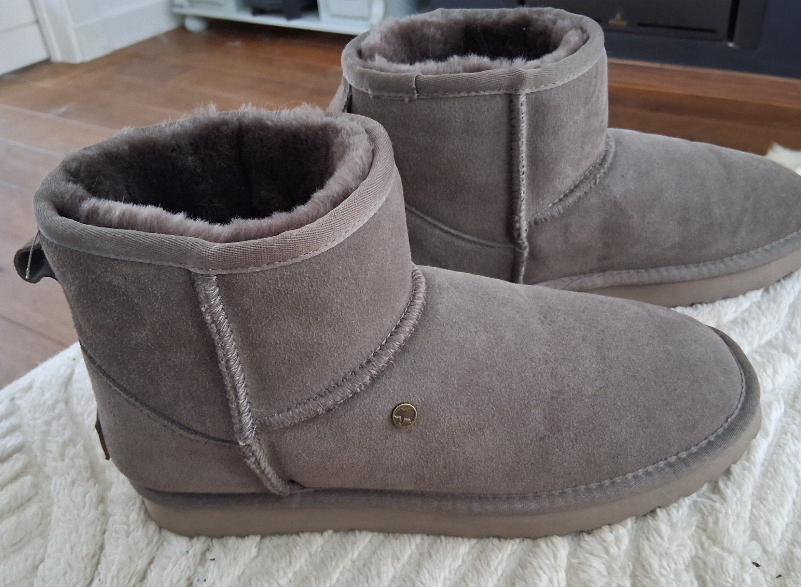 WARMBAT nieuwe boots groen suede, Kleding | Dames, Schoenen, Ophalen, Lage of Enkellaarzen, Nieuw, Warmbat