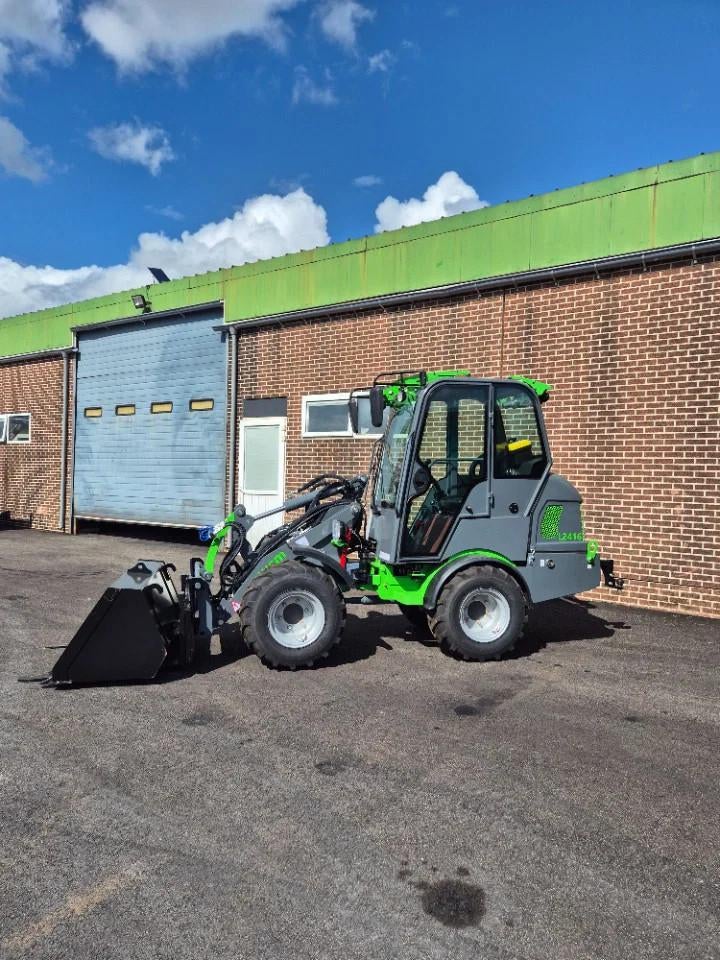 WCM L2416 (bj 2026), Wiellader of Shovel