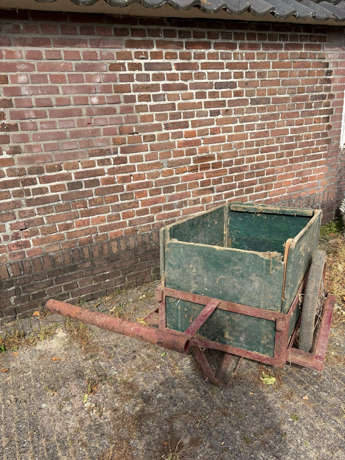 2 Oude Melkkarren - Opknappers, Ophalen