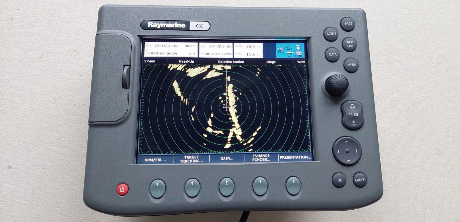 Raymarine C80 multifunctioneel kleuren display | E02020, Ophalen of Verzenden, Zo goed als nieuw, Kaartplotter of Fish Finder