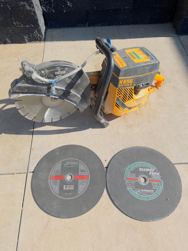 Husqvarna Partner K650 Active 3 bandenzaag met slijpschijven, Gebruikt, 70 mm of meer, Overige typen, Ophalen of Verzenden
