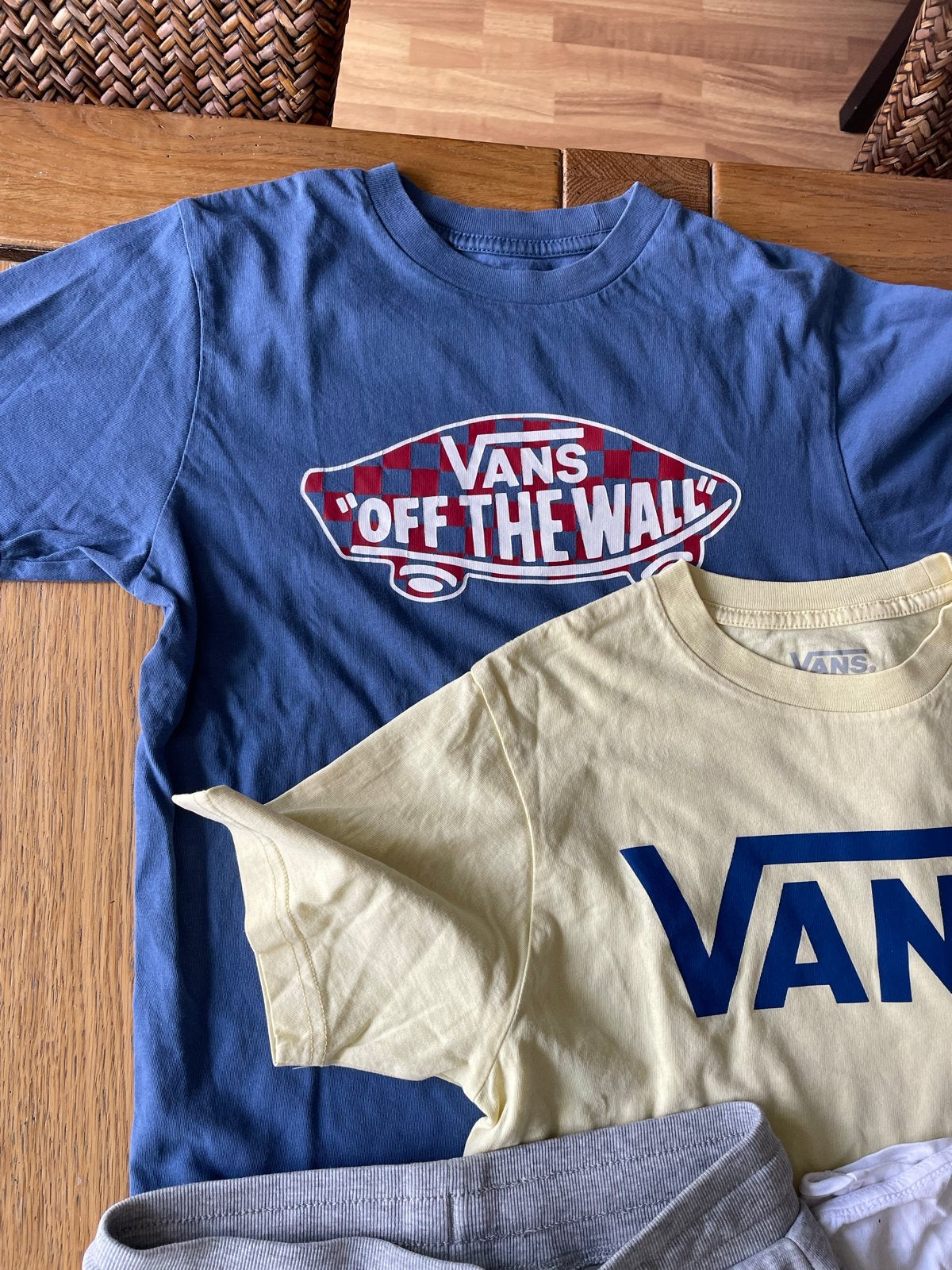 Jongens kledingpakket Vans T-shirts & H&M joggingbroek, Ophalen of Verzenden, Gebruikt, Maat 140