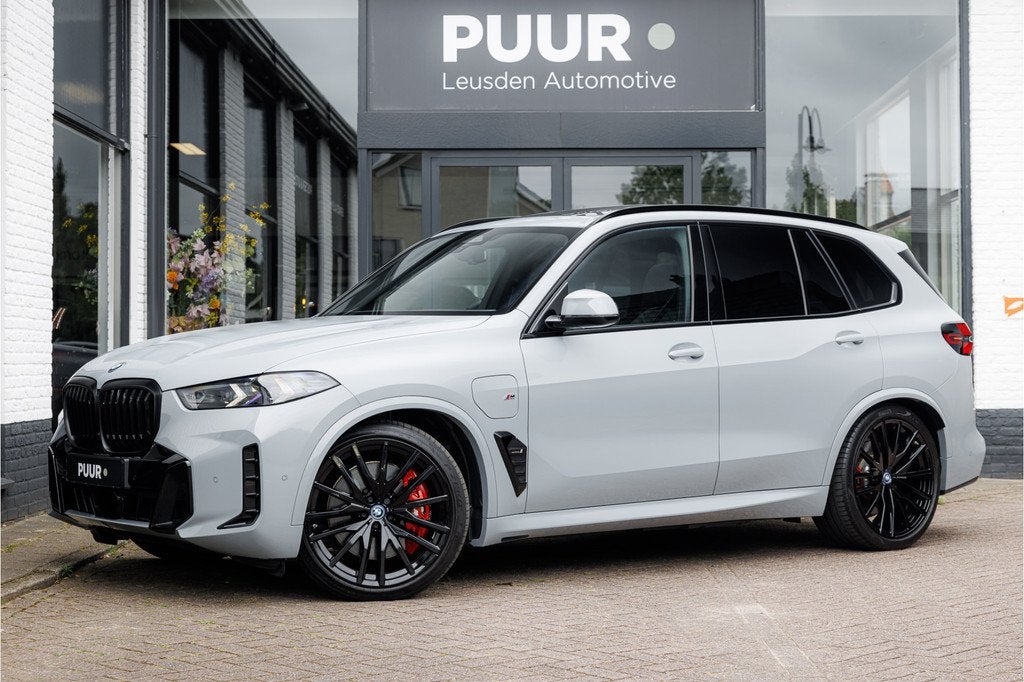 BMW X5 xDrive50e M-Sport PRO Pano - Trekhaak - Brooklyn Grau, Auto's, Gebruikt, Overige brandstoffen, Automatische klimaatregeling