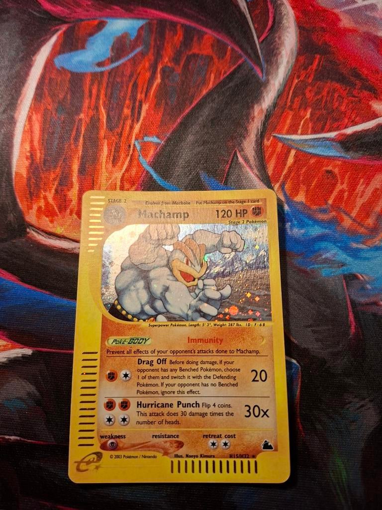 Holo Machamp H15/H32 - skyridge - holo bleed, Hobby en Vrije tijd, Verzamelkaartspellen | Pokémon, Ophalen of Verzenden, Zo goed als nieuw