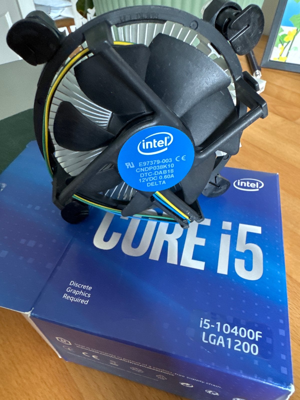 Intel Stock Koeler, Computers en Software, Ophalen of Verzenden, Nieuw, Luchtkoeling
