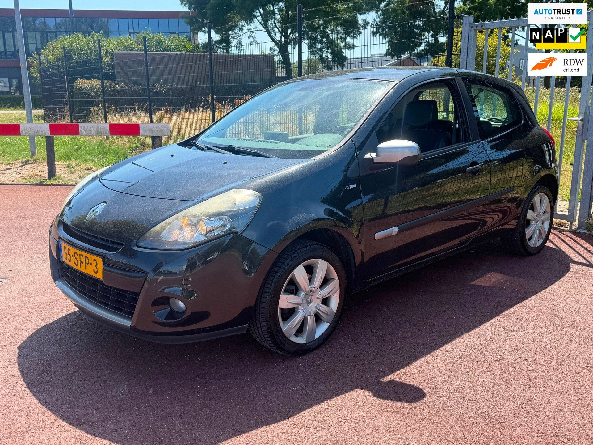 Renault Clio 1.2 TCe Night & Day NAP Lm Clima Nette auto, Voorwielaandrijving, Euro 5, Gebruikt, 4 cilinders