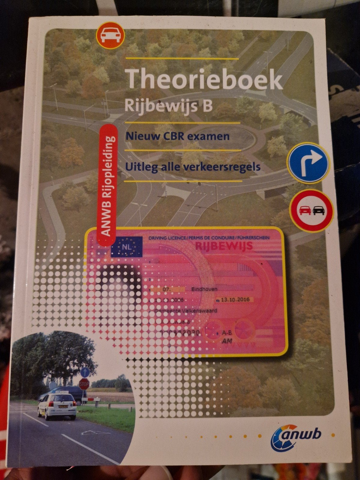 ANWB Theorieboek en Oefenboek Rijbewijs B (Nieuw CBR examen), Ophalen of Verzenden, Zo goed als nieuw, Overige niveaus, ANWB