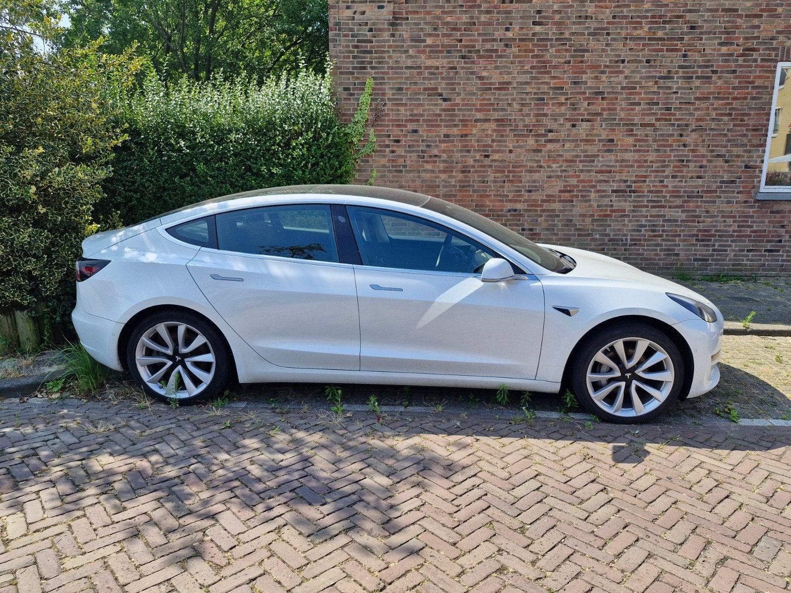 Tesla Model 3 2019 Wit Accu Defect, Auto's, Automaat, 1831 kg, Zwart, Wit