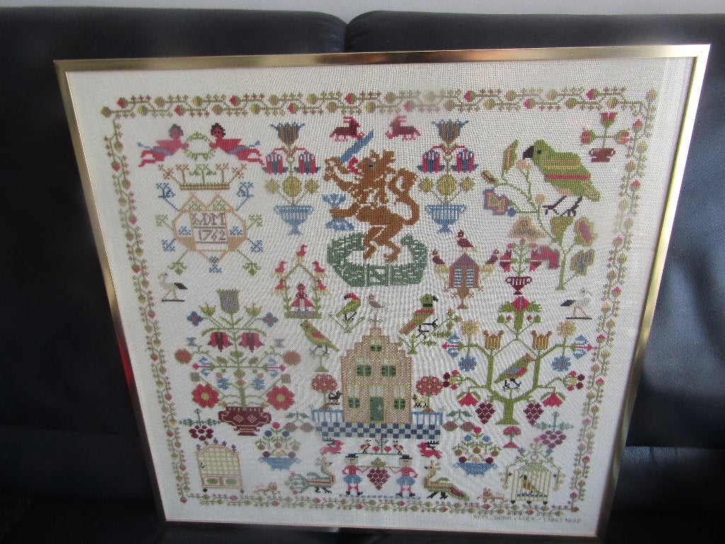 merklap in een mooie lijst 50 x 50 cm, Met sierrand, Zo goed als nieuw, 50 cm, Textiel