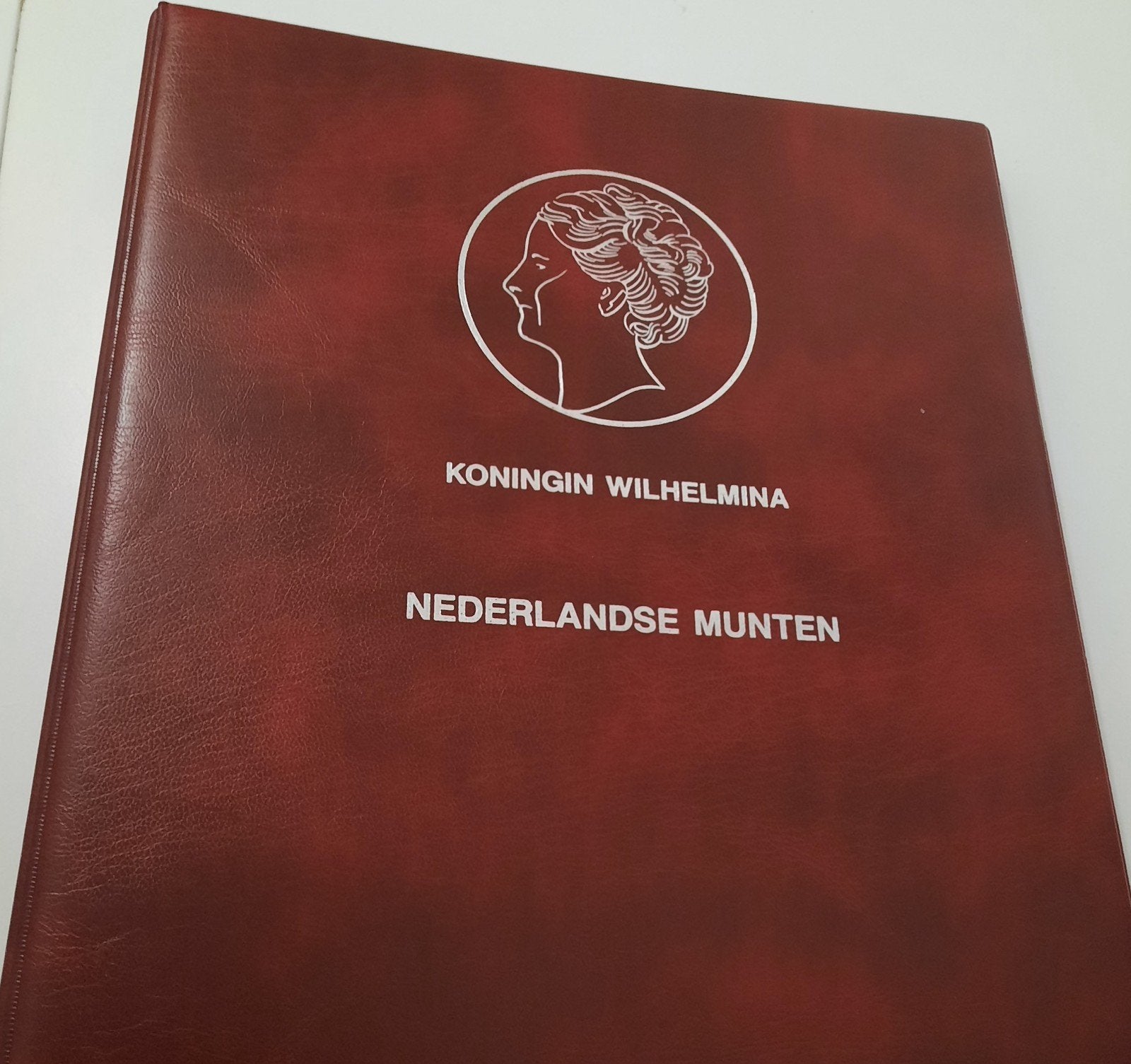 Muntenalbum Wilhelmina., Verzenden, Koningin Wilhelmina