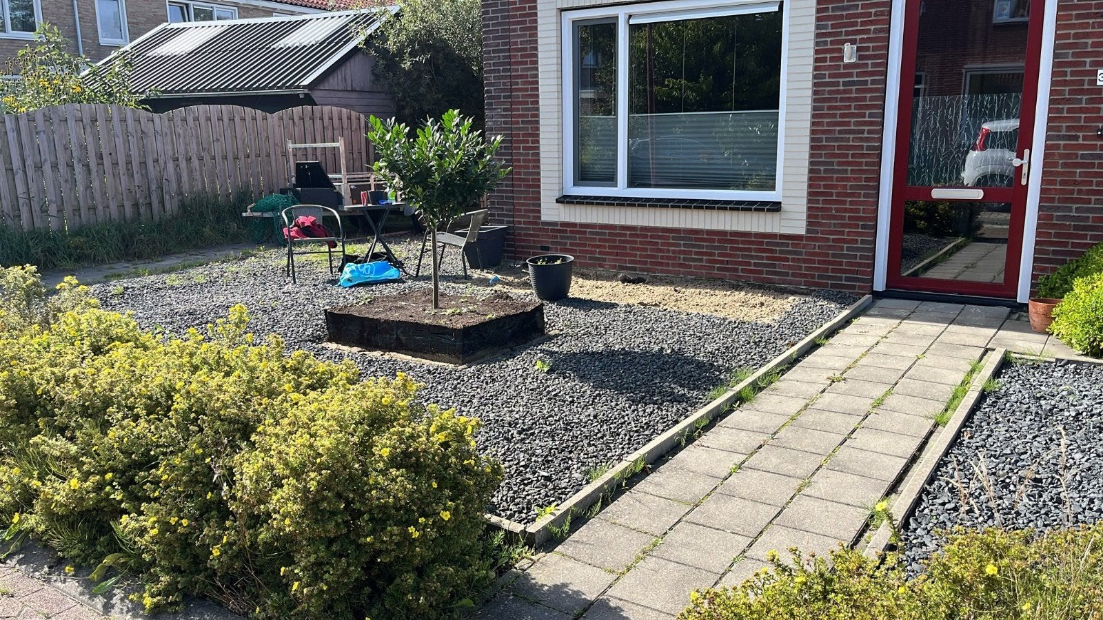 Gratis af te halen: Basalt split (ca. 1,5  kuub) met worteld, Tuin en Terras, Ophalen, Gebruikt, Antraciet, Grind