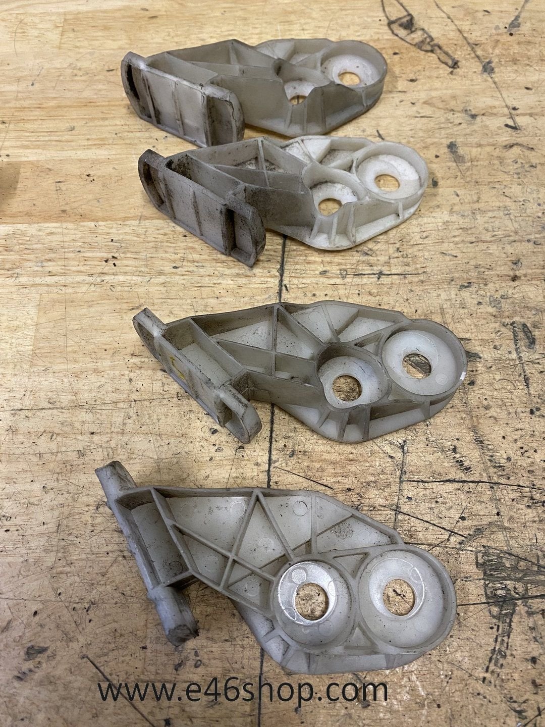BUMPERMONTAGE BEUGEL LINKS BMW E46 OE 8195295, -, -, Nieuw, Ophalen of Verzenden