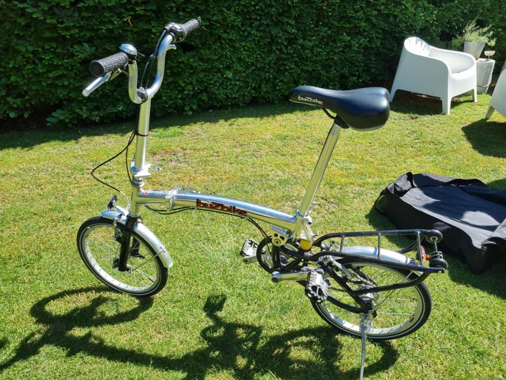 2 vouwfietsen Buzbike, Ophalen, Gebruikt
