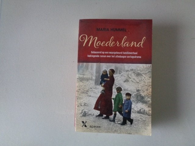 9869-6-3 : Moederland - Maria Hummel. 2D, Ophalen of Verzenden, Gelezen