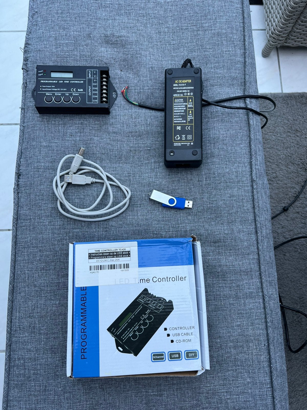 Voor aquarium ledverlichting TC420 controller, adapter etc, Dieren en Toebehoren, Ophalen of Verzenden, Zo goed als nieuw, Verlichting of Verwarming