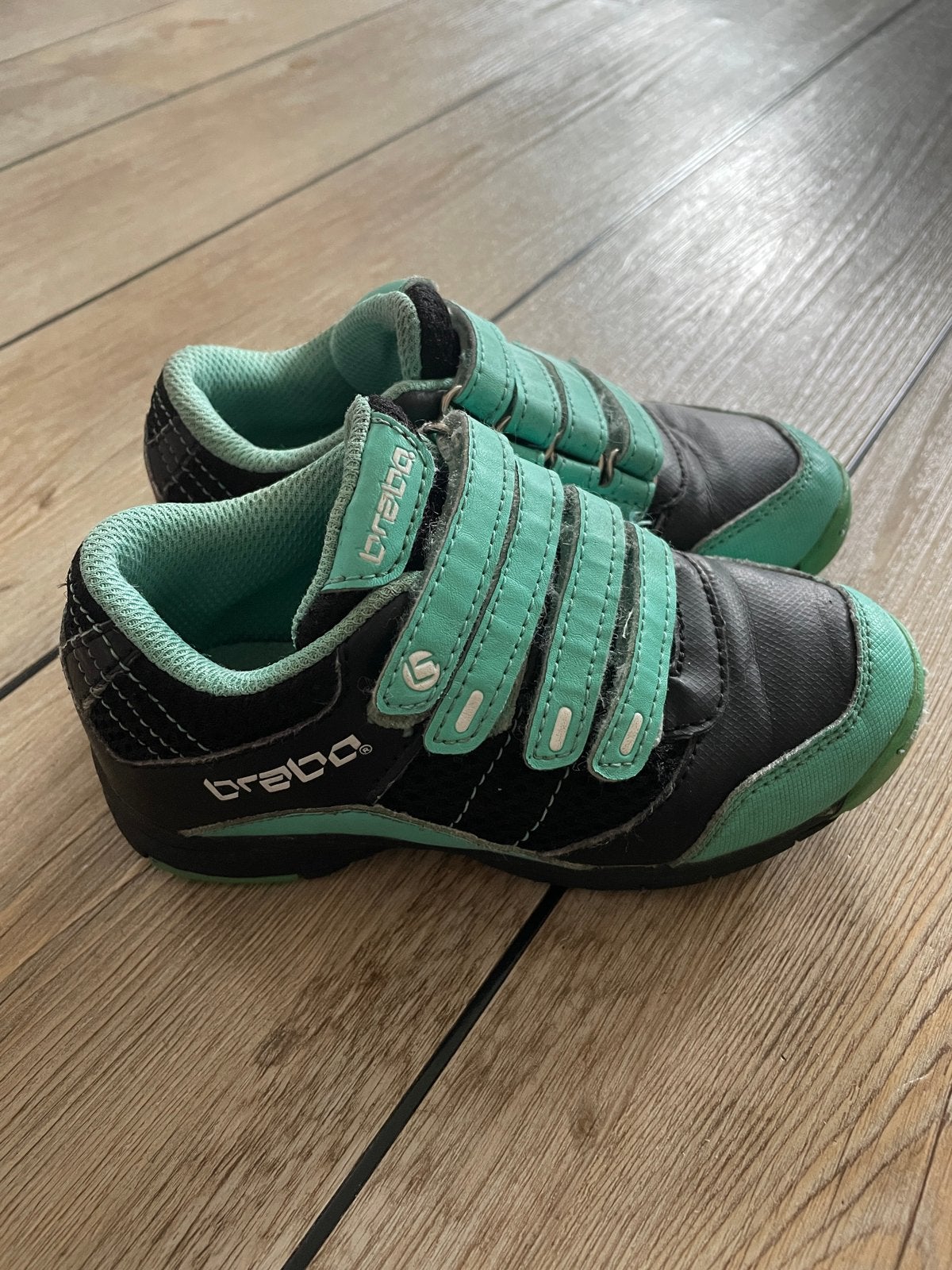 Brabo hockeyschoenen maat 28, Kinderen en Baby's, Kinderkleding | Schoenen en Sokken, Ophalen of Verzenden, Gebruikt, Jongen of Meisje