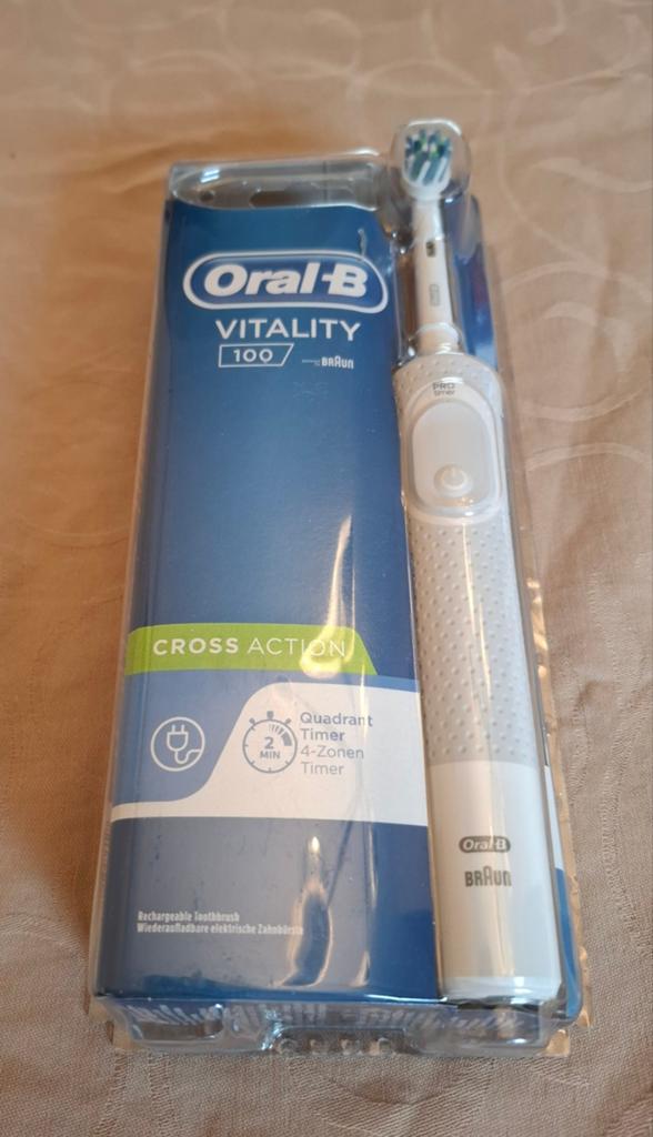Oral-B Vitality 100 Cross Action elektrische tandenborstel, Ophalen of Verzenden, Nieuw, Tandenborstel